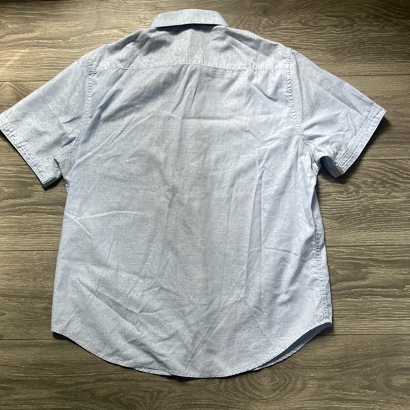 Robert Graham Light Blue Short Sleeve Casual Pattern Button Down Shirt Size XL - Picture 9 of 10